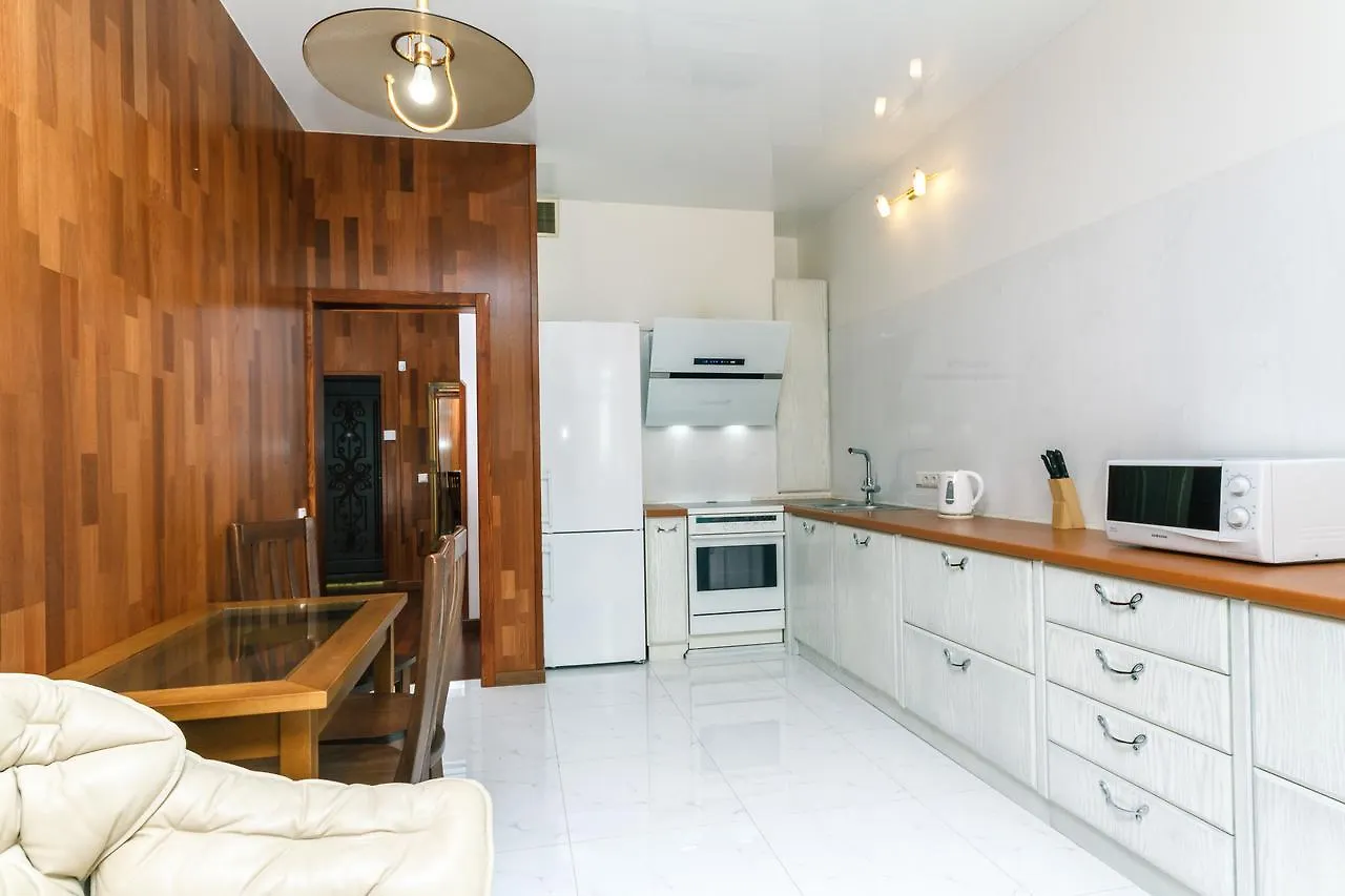 New Building Near Arena City Lesi Ukrainky 7A Киев Апартаменты