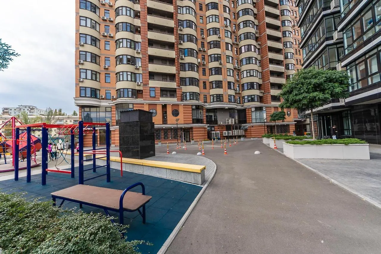 קייב New Building Near Arena City Lesi Ukrainky 7A 0*,  אוקראינה